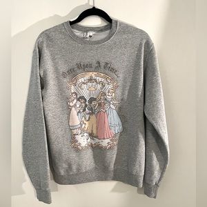 Boxlunch Disney Princess Vintage Group Crew Neck Size Small